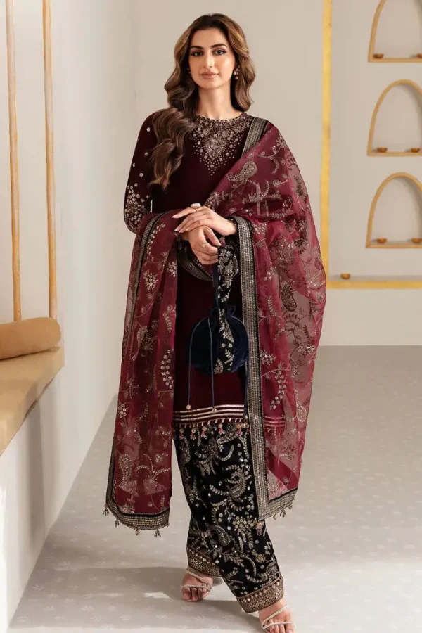 BR-1010 Sequence Embroidered 9000 Micro Velvet 3Pc With Organza Embroidered Dupatta