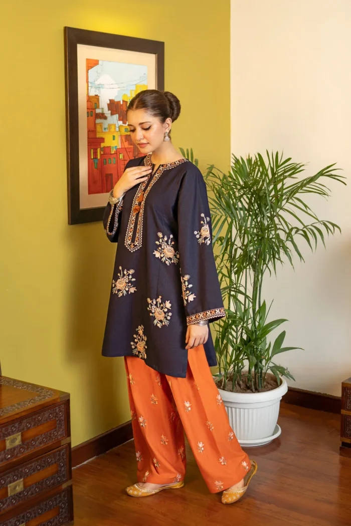 FL-945 Unstitched Fully Embroided Lawn 2 Piece Suit