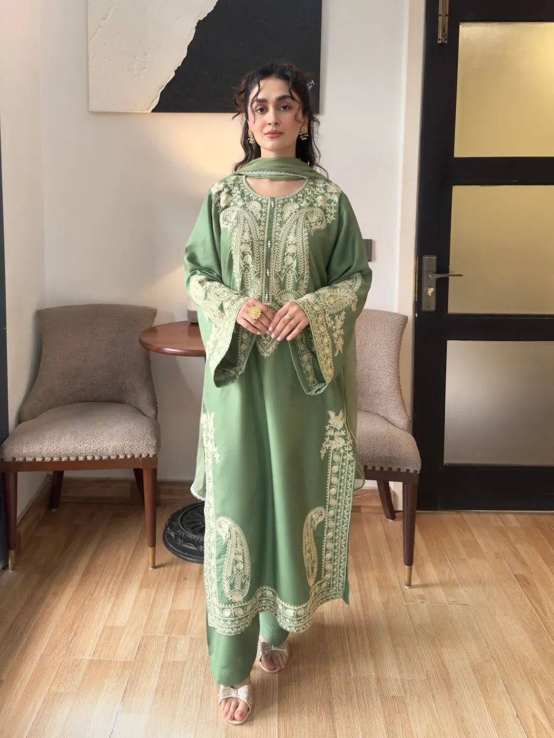 3 Piece - Unstitched Embroidered Lawn Fabric MR-2740